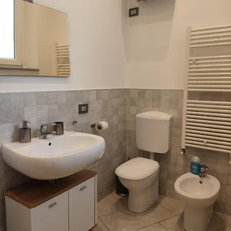 Cozy Near Ospedale Maggiore! Apartment *